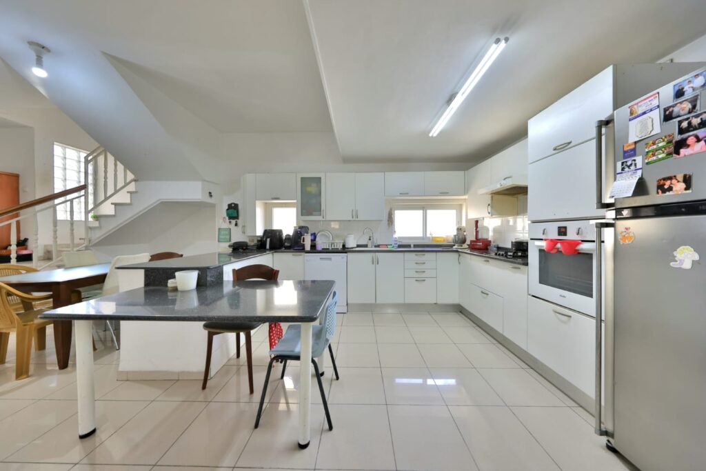 שקד נכסים למכירה דופלקס ברחוב בלינסון